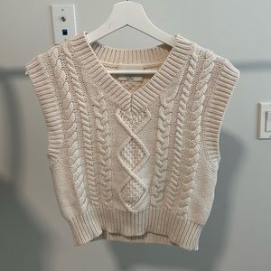 Aritzia Wilfred Cableknit Vest
